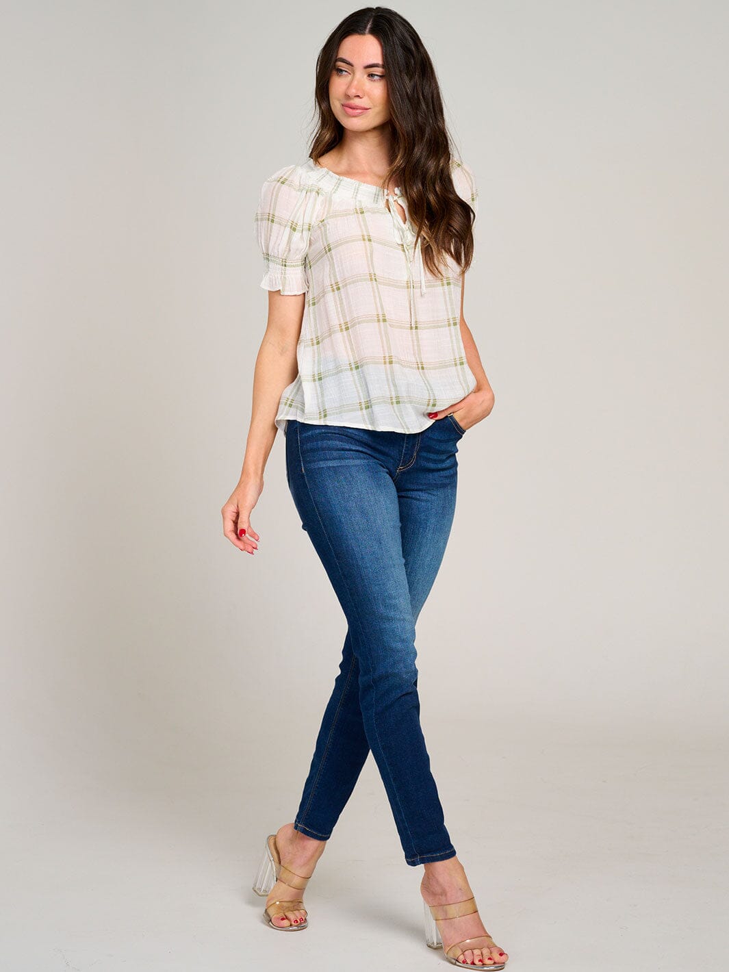 WOMEN'S SHORT PUFF SLEEVE PLAID BLOUSE