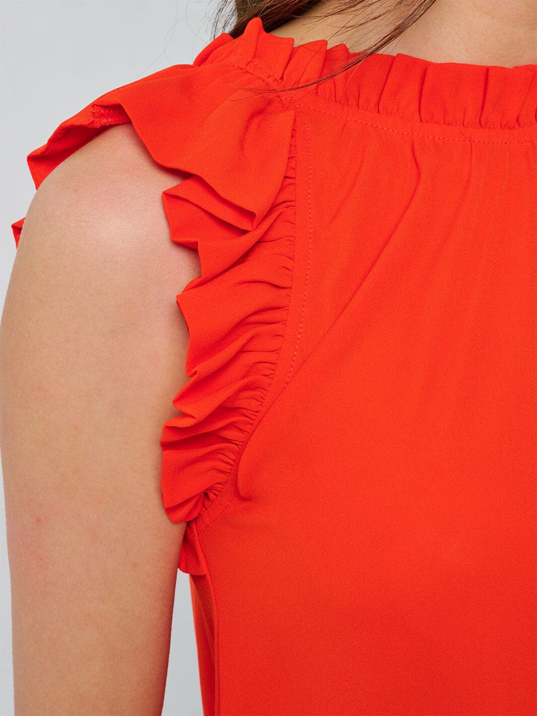 WOMEN'S RUFFLE SLEEVE NECK TRIM DETAILED BLOUSE