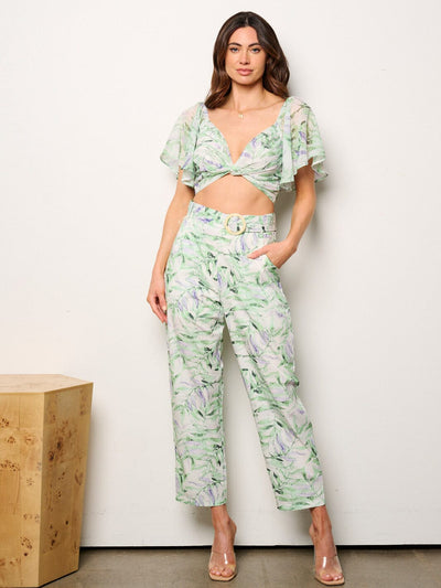 WOMEN'S SHORT SLEEVE CROP TOP & BELTED POCKETS PANTS LEAG PRINT 2PC. SET