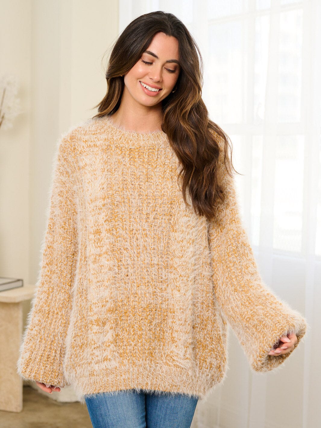 WOMEN'S LONG BALLON SLEEVE OVERSIZED PULLOVER FUZZY SWEATER