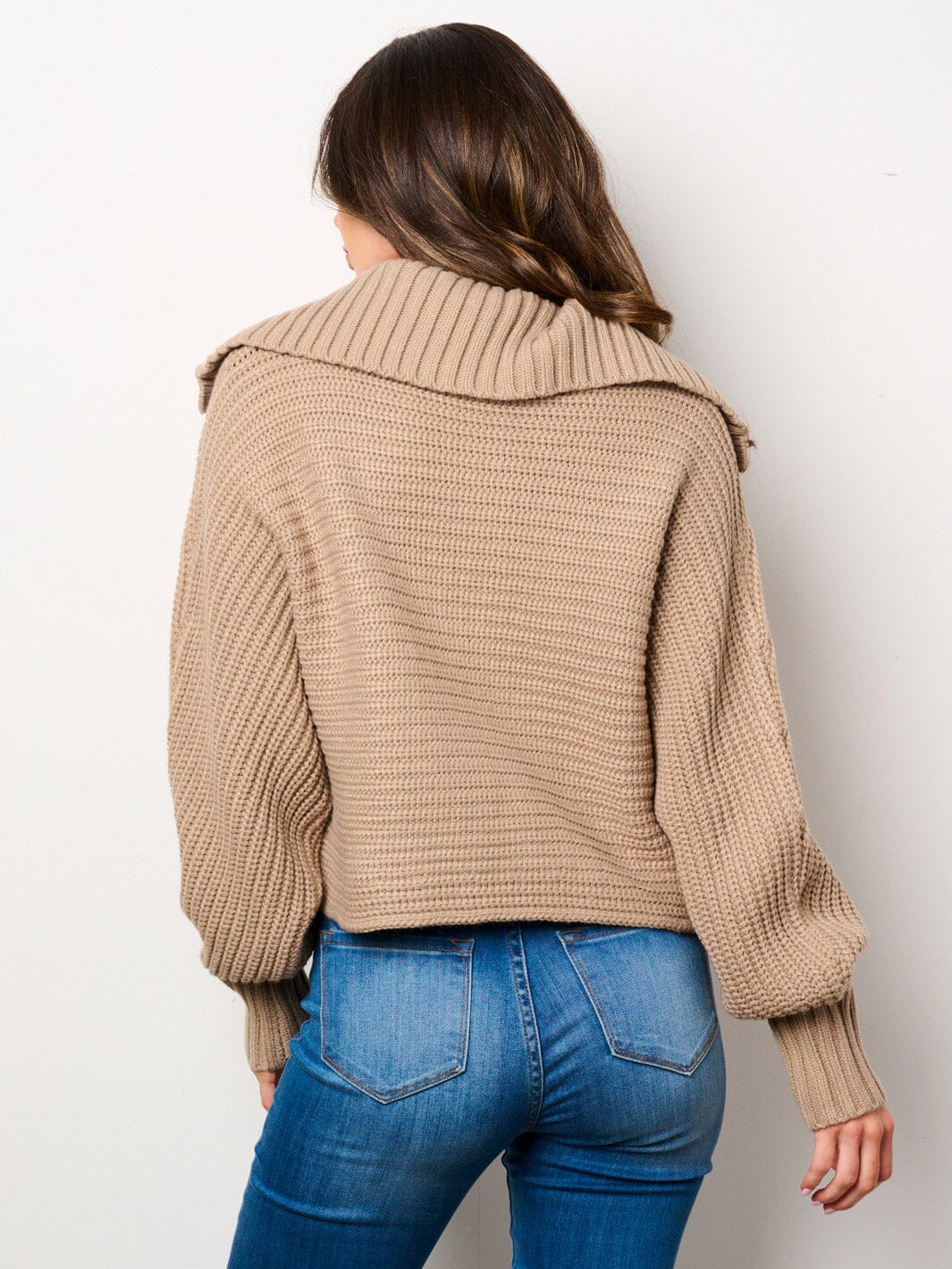 WOMEN'S LONG SLEEVE V-NECK COLLAR PULLOVER SWEATER