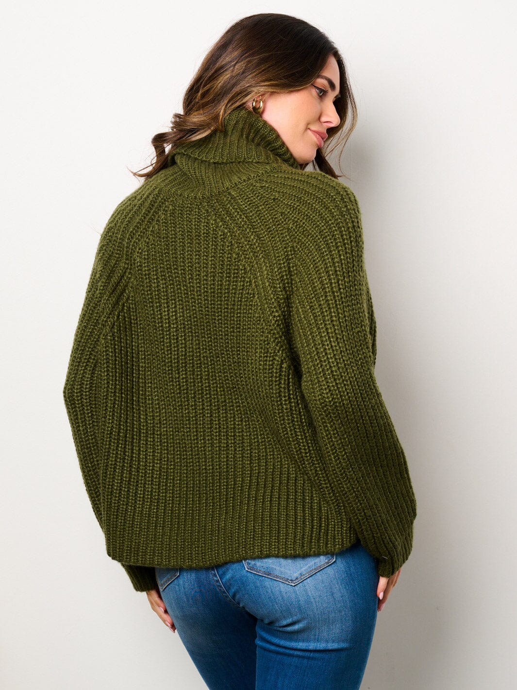 WOMEN'S LONG SLEEVE TURTLE NECK PULLOVER SWEATER