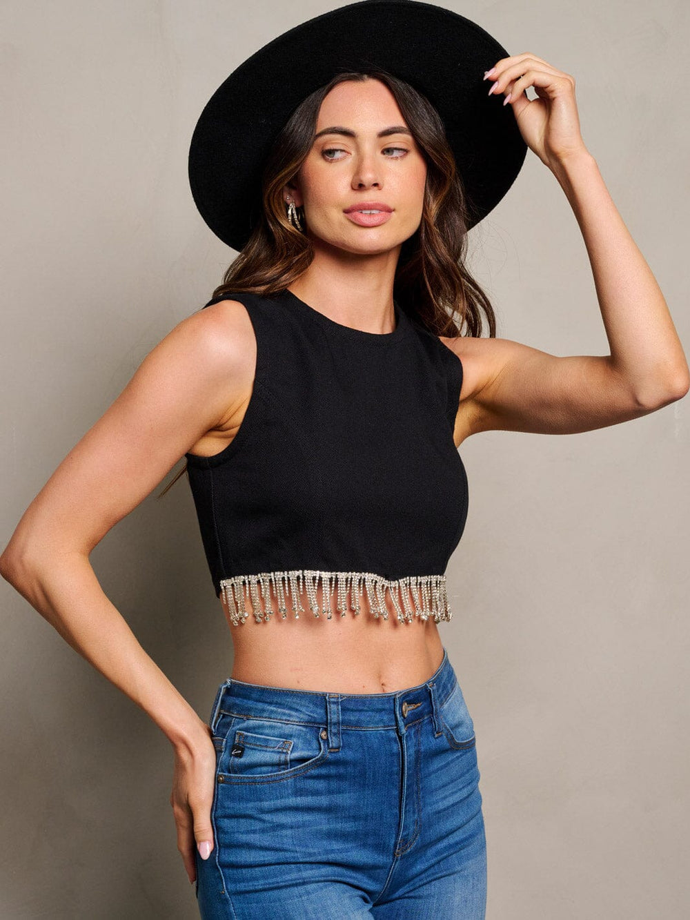 WOMEN'S SLEEVELESS STUDS FRINGE DENIM CROP TOP