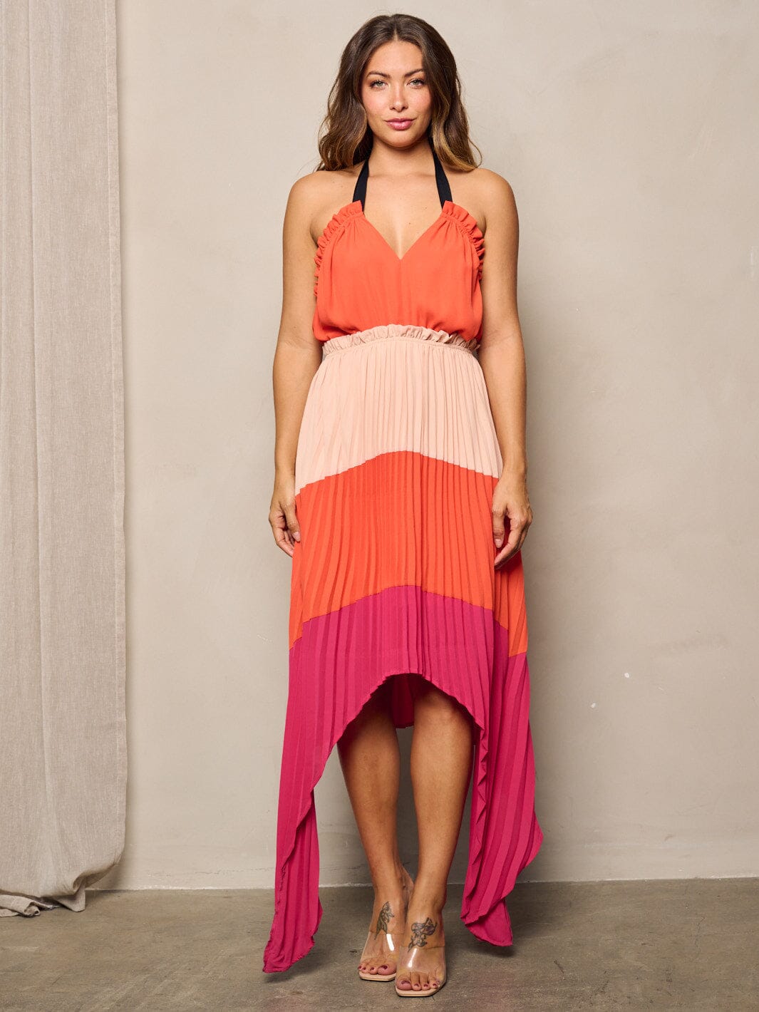 WOMEN'S SLEEVELESS V-NECK COLORBLOCK OPEN BACK PLEATED MAXI DRESS