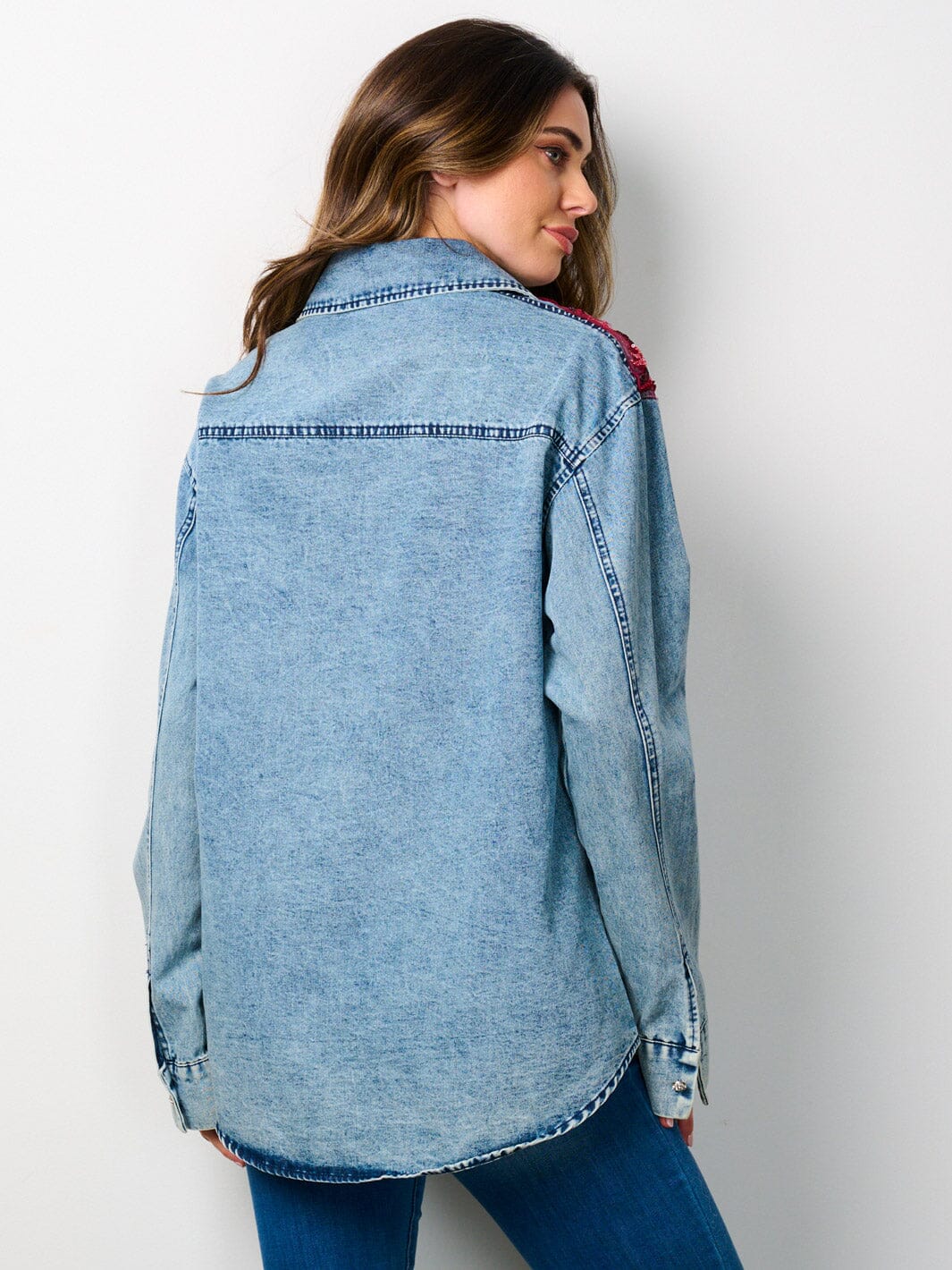 WOMEN'S LONG SLEEVE BUTTON UP FLORAL EMBROIDERY STUDS DETAILED DENIM TOP