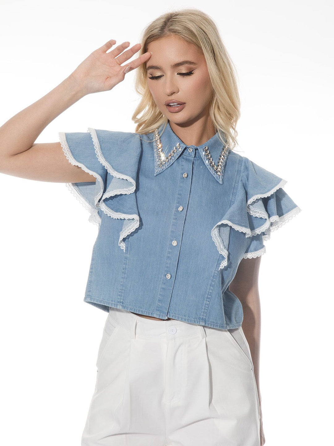 WOMEN'S SHORT RUFFLE SLEEVE BUTTON UP STUDS DETAILED DENIM BLOUSE