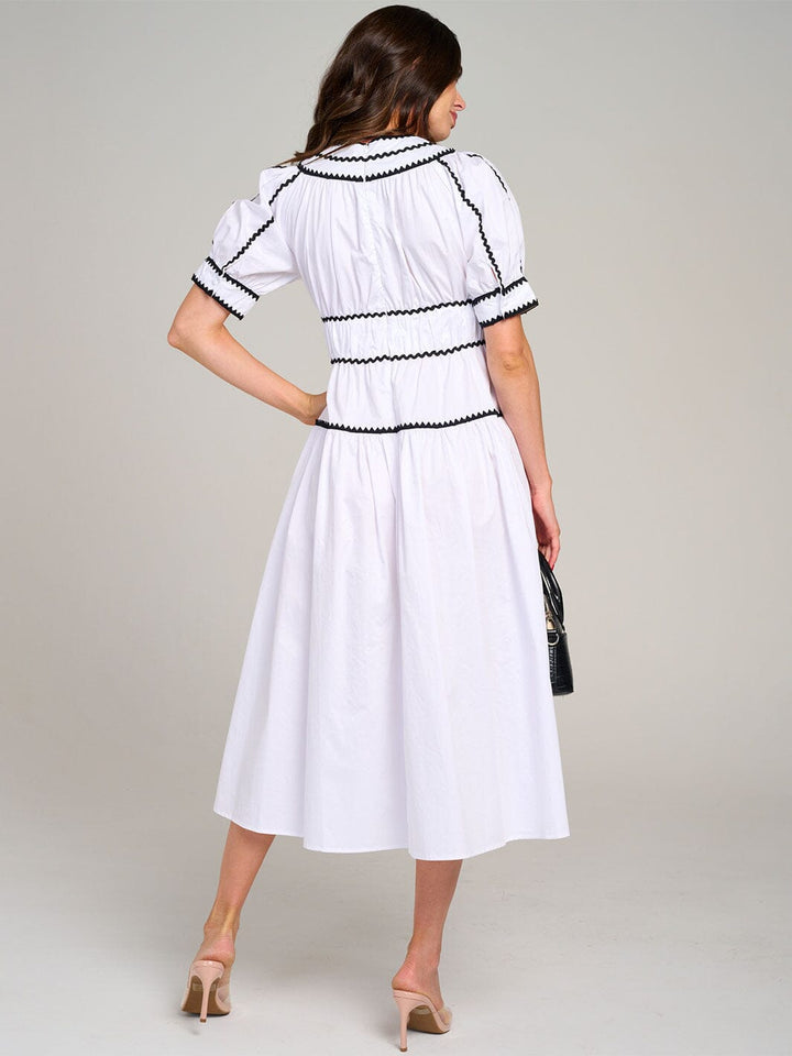WOMEN'S SHORT SLEEVE TRIM DETAILED FIT & FLARE MAXI DRESS
