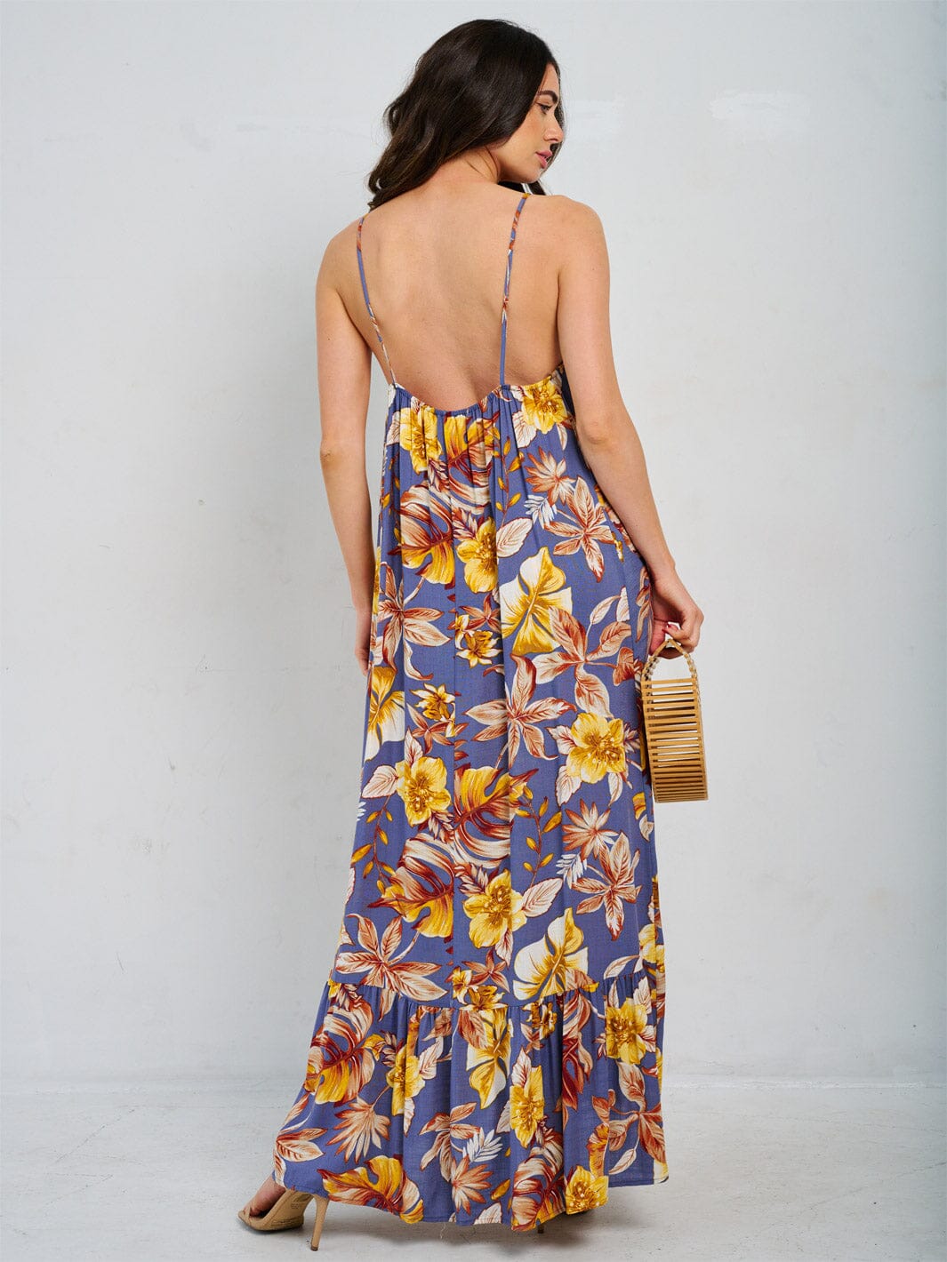 WOMEN'S SLEEVELESS TIERED FLORAL MAXI DRESS – Wholesalefashiontrends.com
