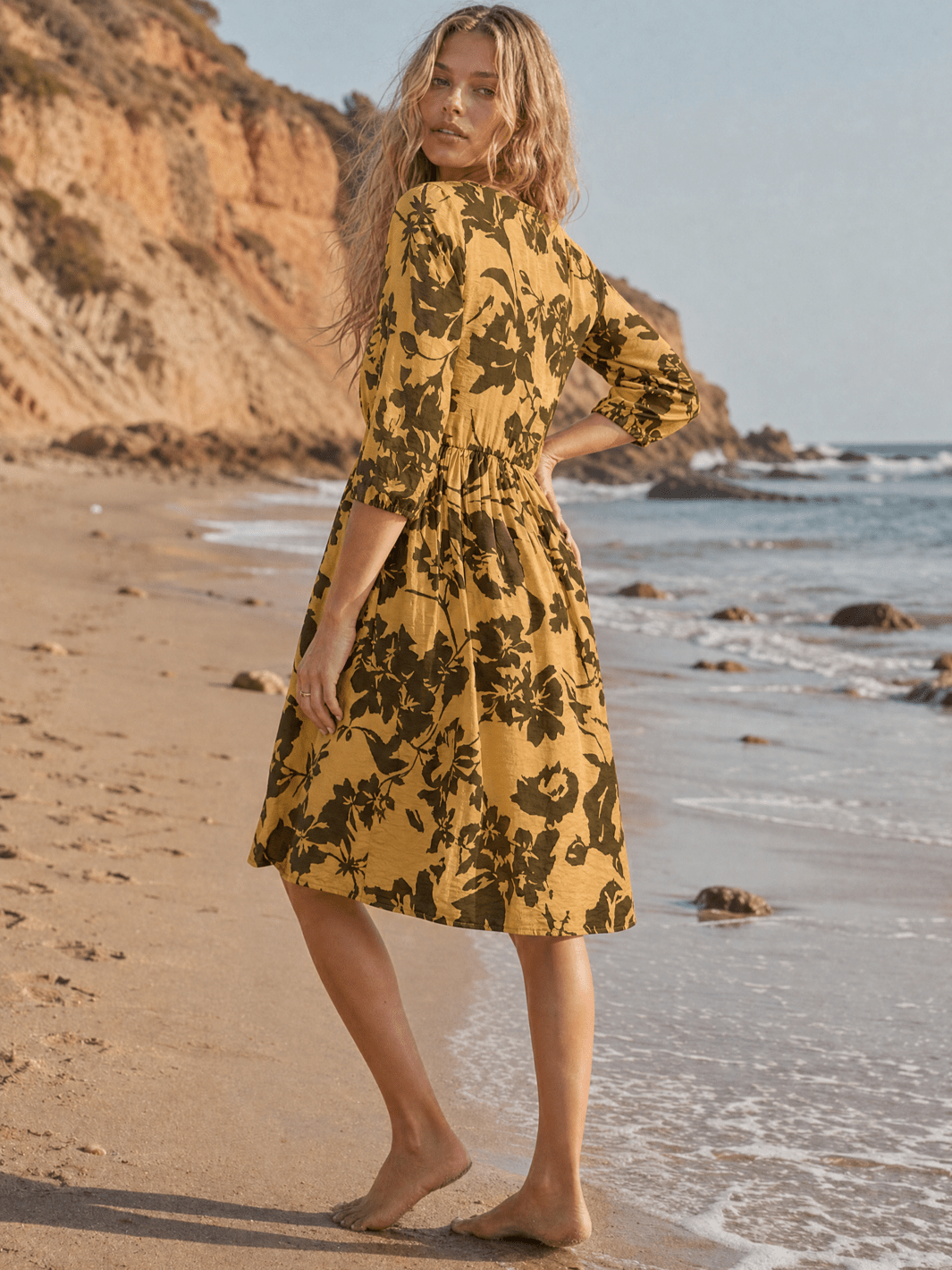 WOMEN'S SHORT SLEEVE SURPLICE ELASTIC WAIST FRONT POCKETS MULTI PRINT MINI DRESS