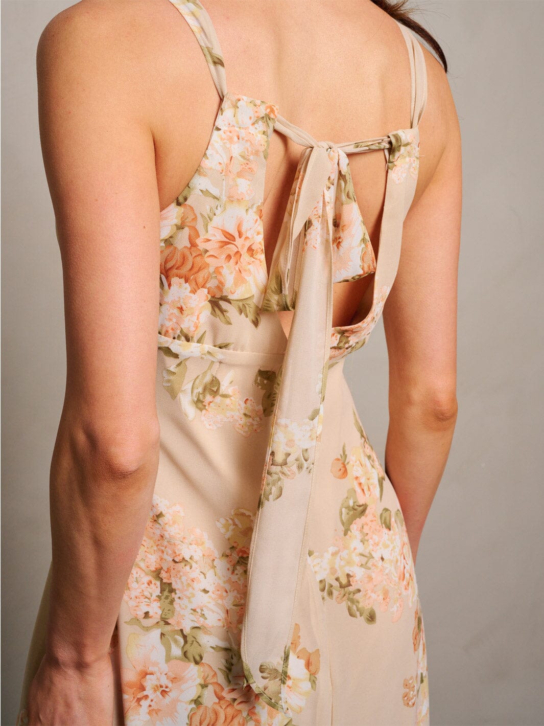 WOMEN'S SLEEVELESS V-NECK FRONT SLIT FLORAL MIDI DRESS