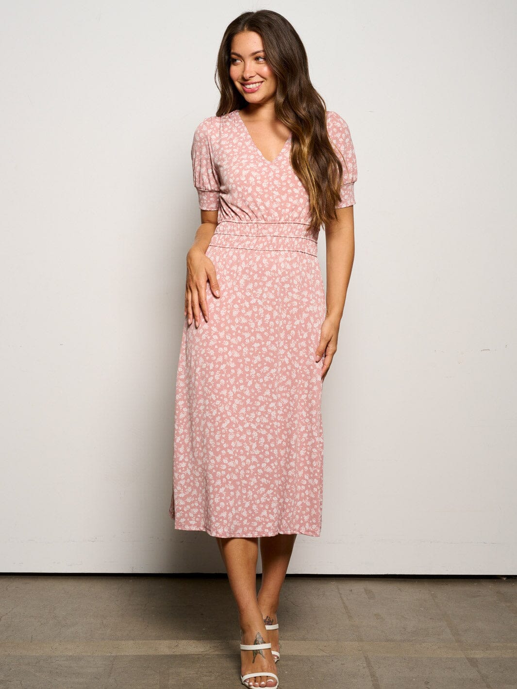 WOMEN'S SHORT SLEEVE V-NECK ELASTIC WAIST FLORAL MIDI DRESS
