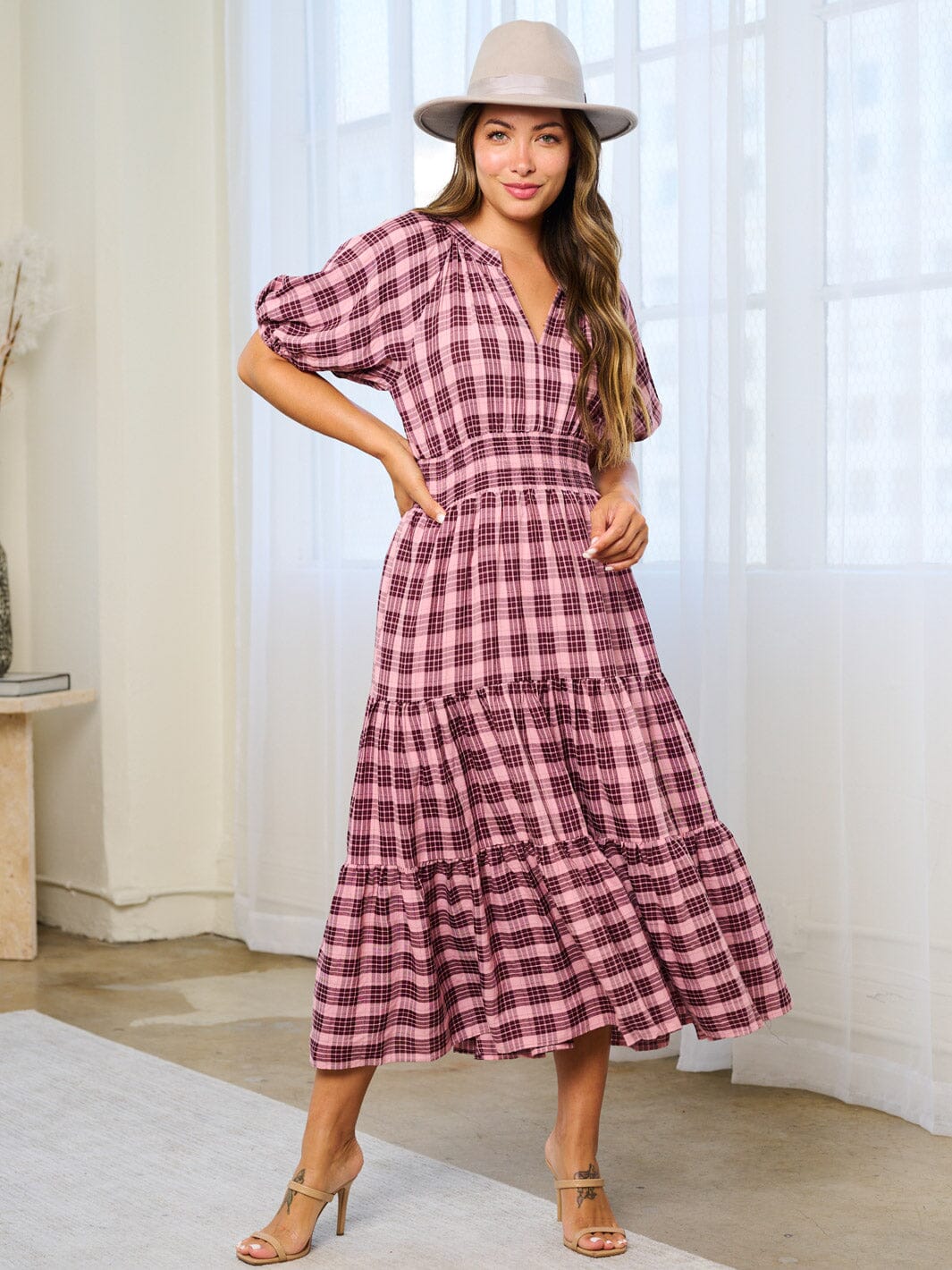 WOMEN'S SHORT SLEEVE V-NECK SMOCK WAIST PLAID MAXI DRESS