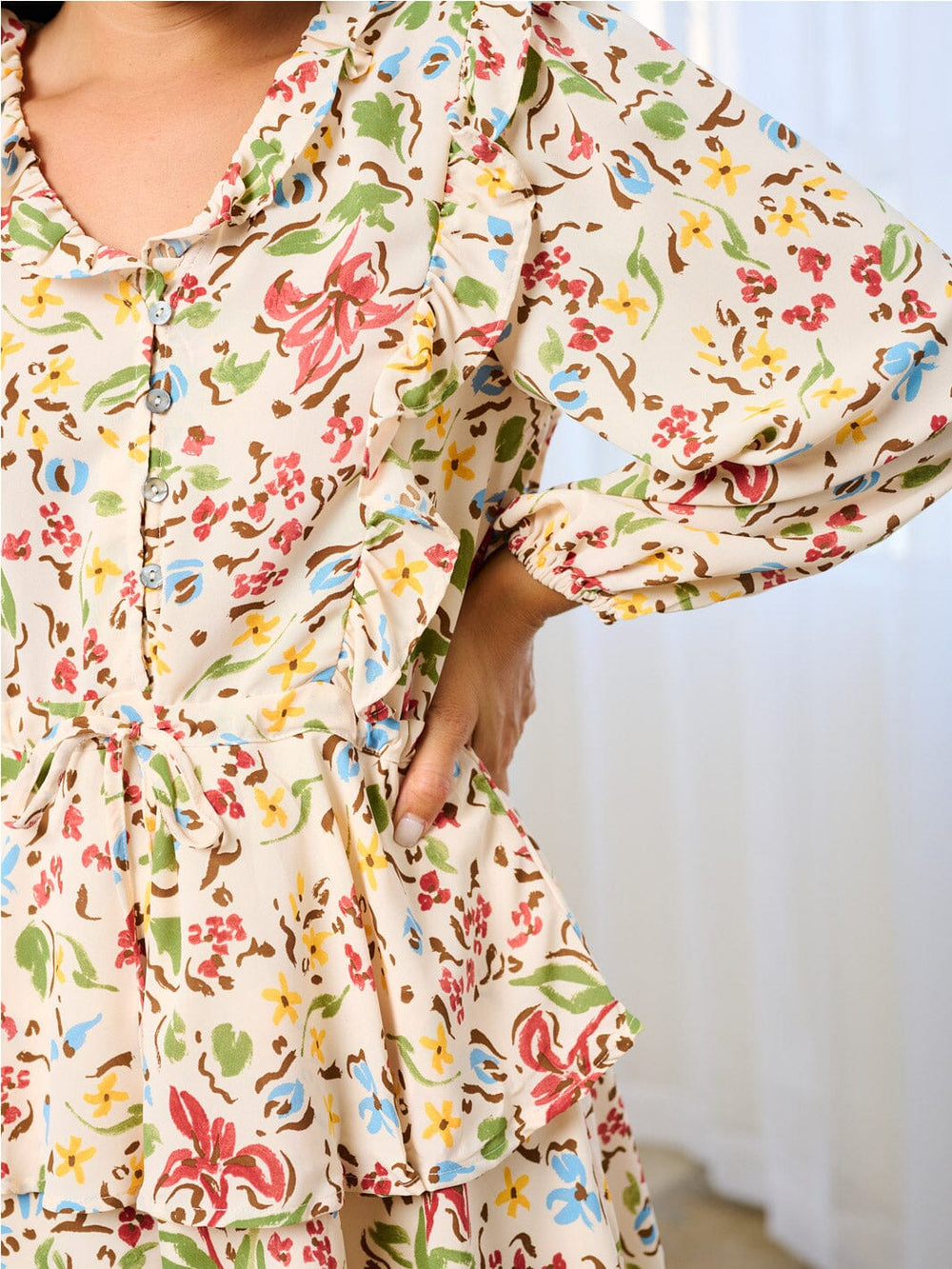 WOMEN'S LONG SLEEVE V-NECK RUFFLE FLORAL MINI DRESS