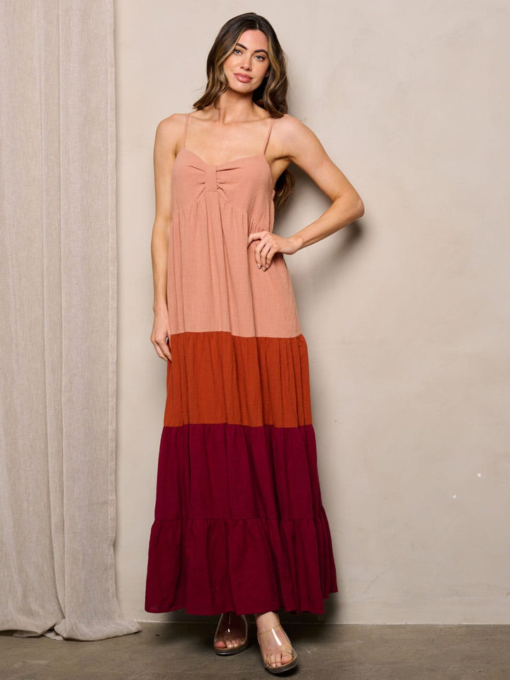 WOMEN'S SLEEVELESS V-NECK COLORBLOCK TIERED MAXI DRESS