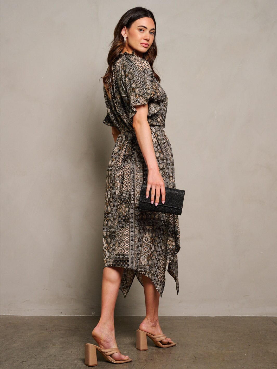 WOMEN'S SHORT SLEEVE V-NECK SELF TIE MULTI PRINT HIGH LOW MIDI DRESS