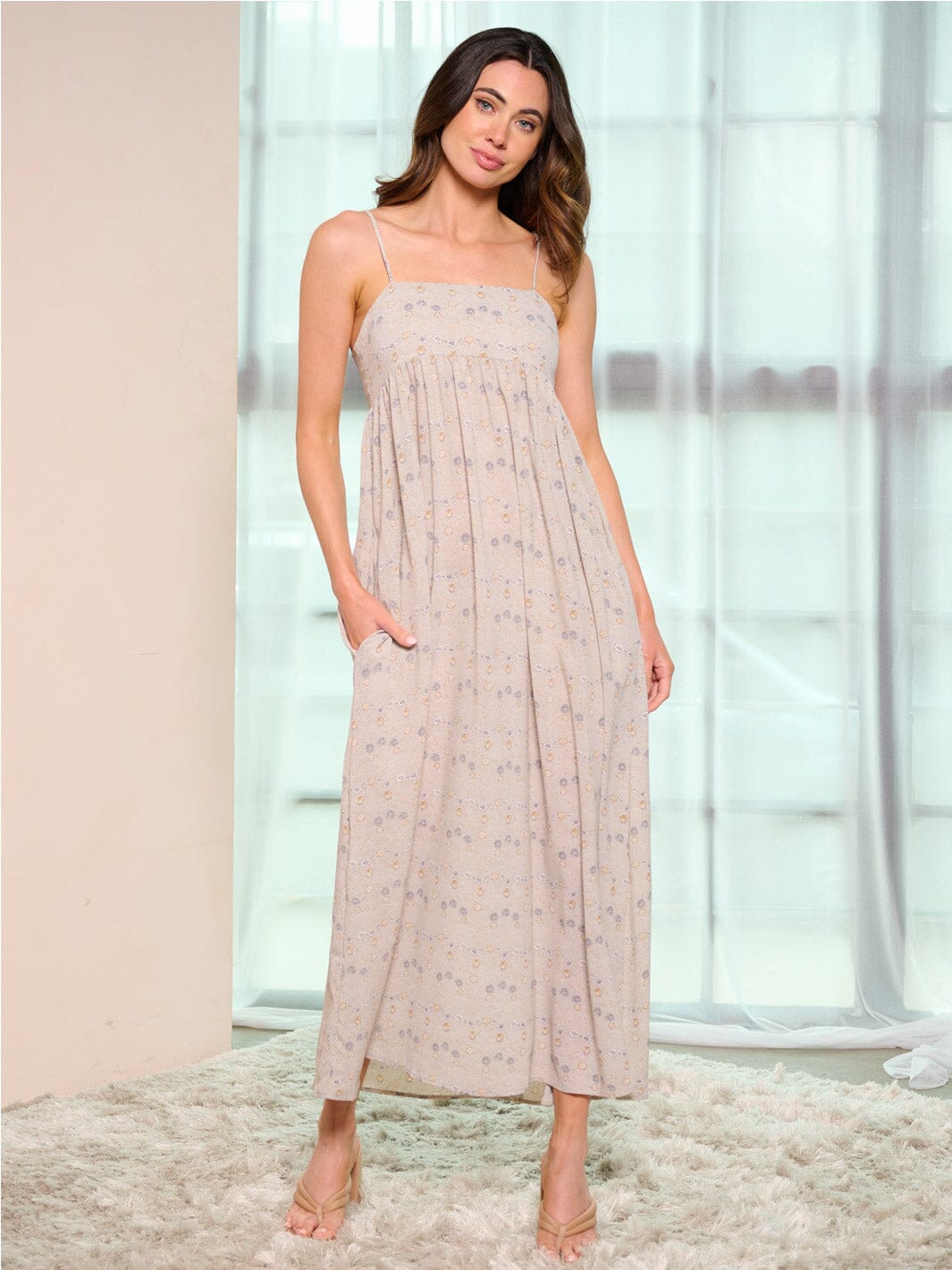 WOMEN'S SLEEVELESS OPEN BACK POCKETS FLORAL MAXI DRESS