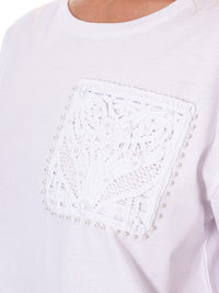 WOMEN'S SHORT SLEEVE FRONT CROCHET PEARL POCKET T-SHIRT