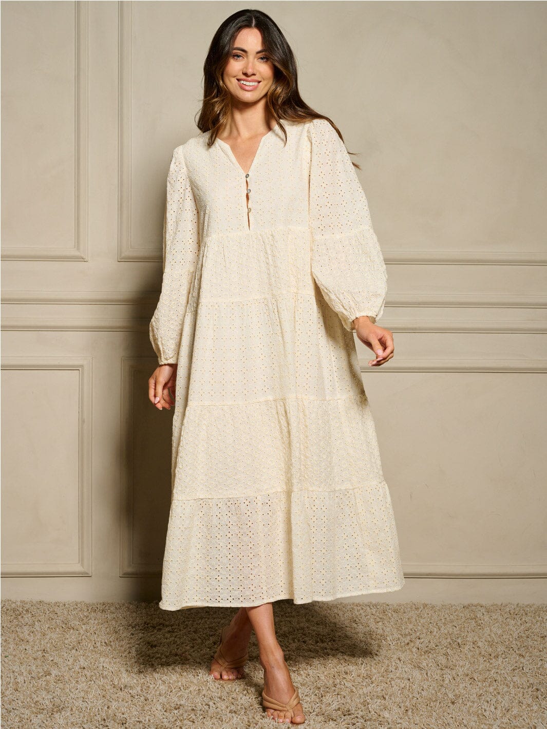 WOMEN'S LONG SLEEVE TIERED EYELET DETAILED MAXI DRESS