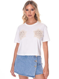 WOMEN'S SHORT SLEEVE FRONT CROCHET DETAILED T-SHIRT
