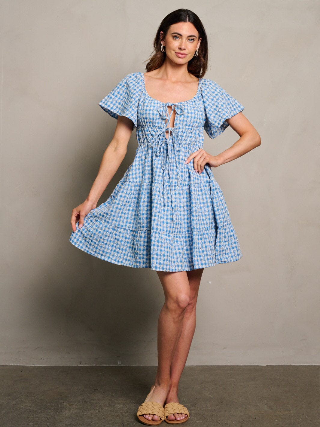 WOMEN'S SHORT SLEEVE CUT OUT FRONT DITSY PLAID MINI DRESS