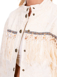 WOMEN'S LONG SLEEVE BUTTON UP FRINGE DETAILED DENIM JACKET
