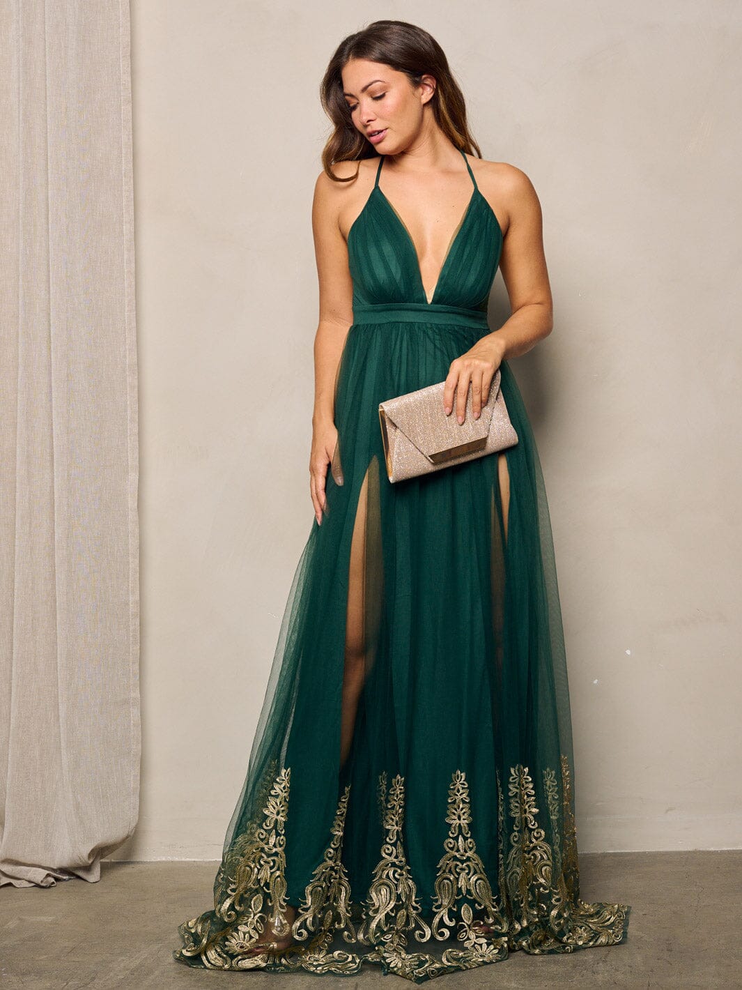 WOMEN'S SLEEVELESS V-NECK MESH DETAILED MAXI DRESS