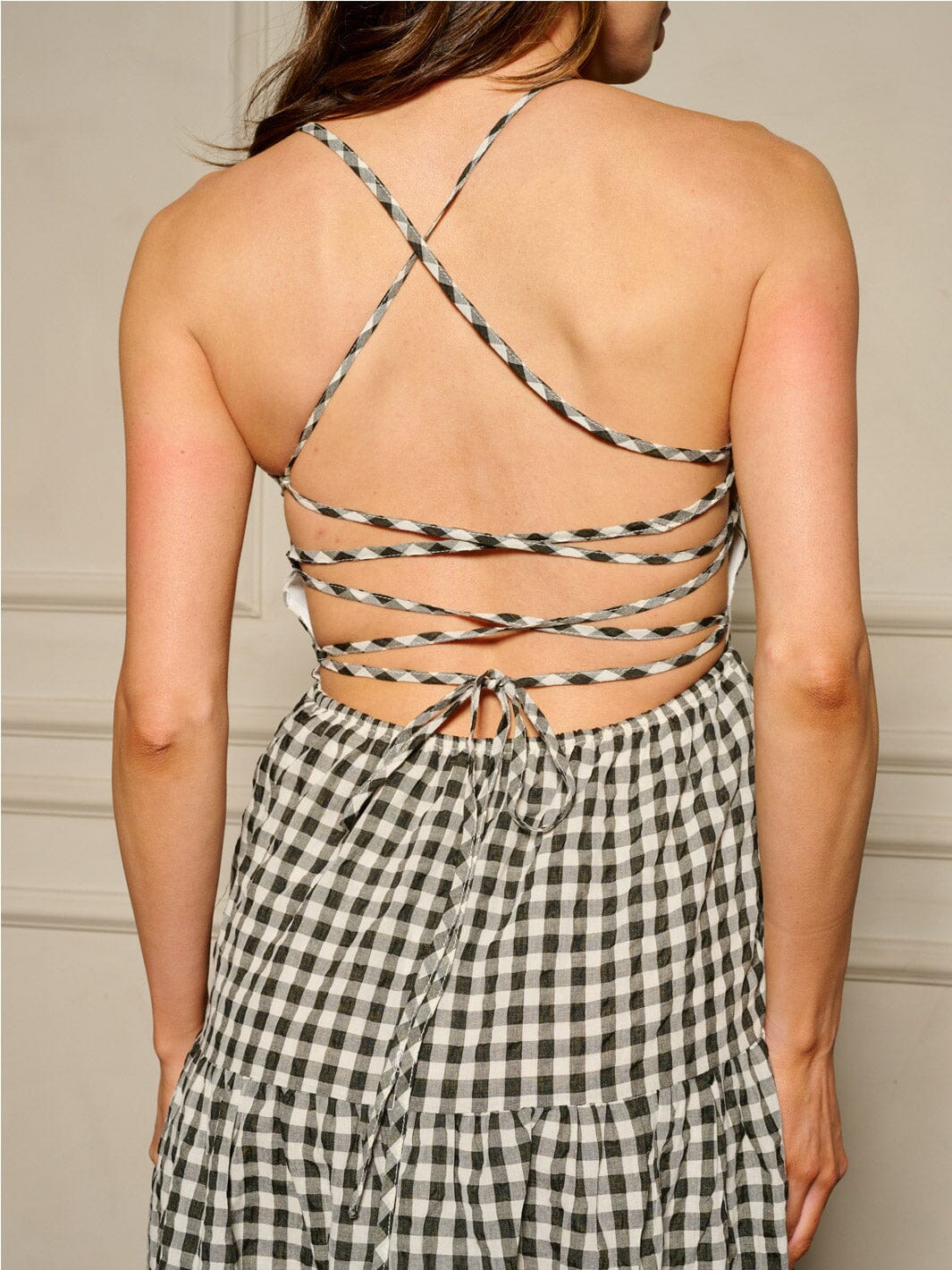 WOMEN'S SLEEVELESS OPEN BACK TIERED CHECKERS PRINT MAXI DRESS
