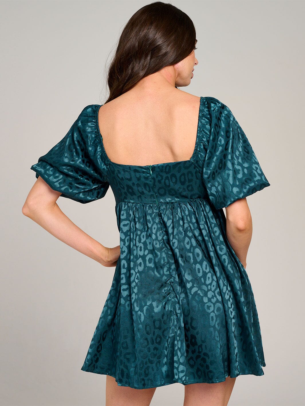 WOMEN'S SHORT PUFF SLEEVE SQUARE NECK FIT & FLARE MINI DRESS