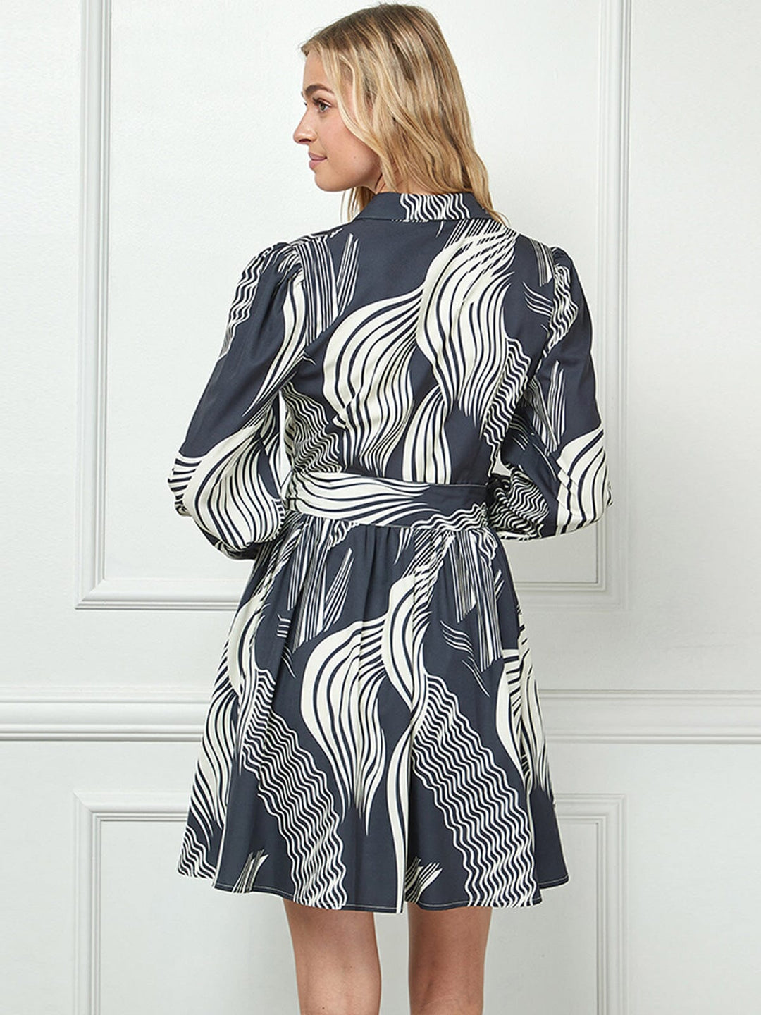 WOMEN'S LONG SLEEVE BUTTON UP SELF TIE PRINTED MINI DRESS