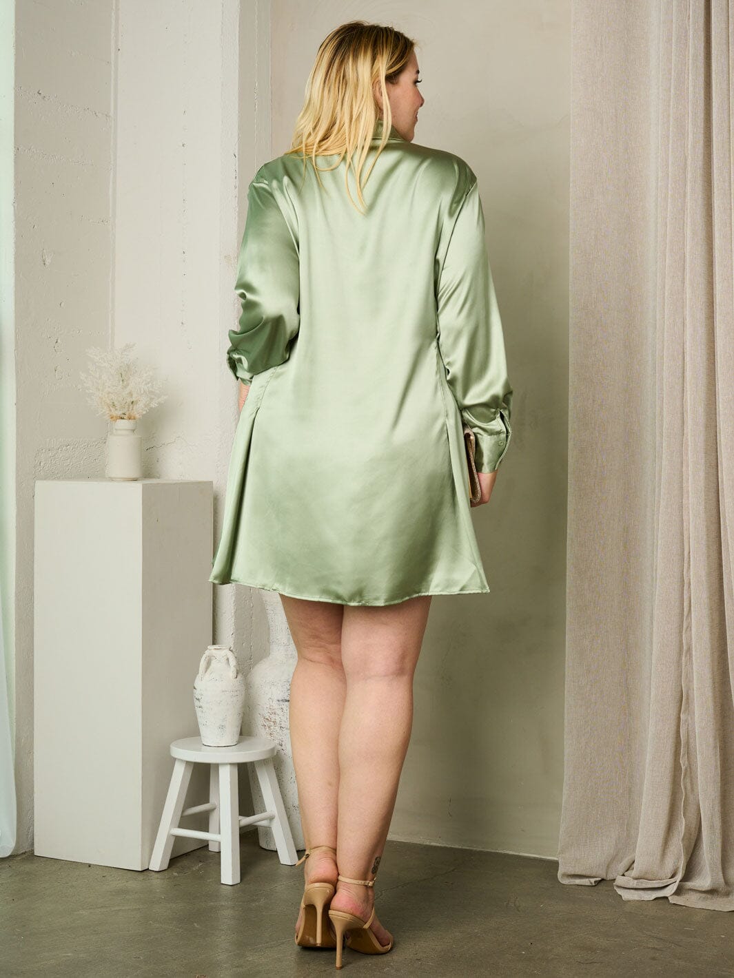 PLUS SIZE LONG SLEEVE BUTTON UP SATIN TUNIC MINI DRESS