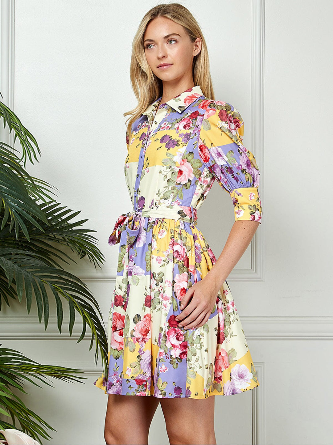 WOMEN'S 3/4 SLEEVE BUTTON UP SELF TIE FLORAL MINI DRESS