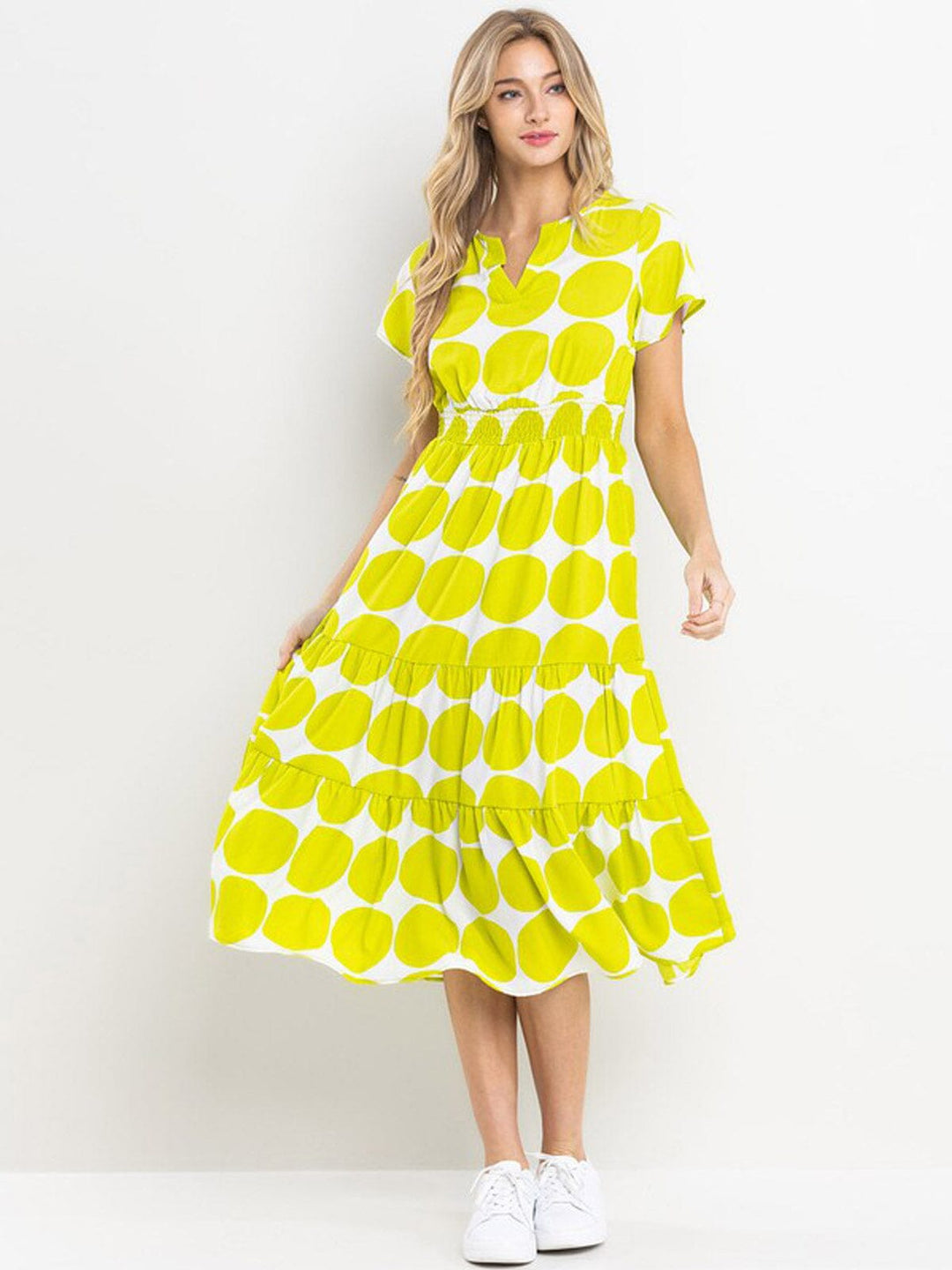 WOMEN'S SHORT SLEEVE V-NECK SMOCK WAIST MIDI DRESS