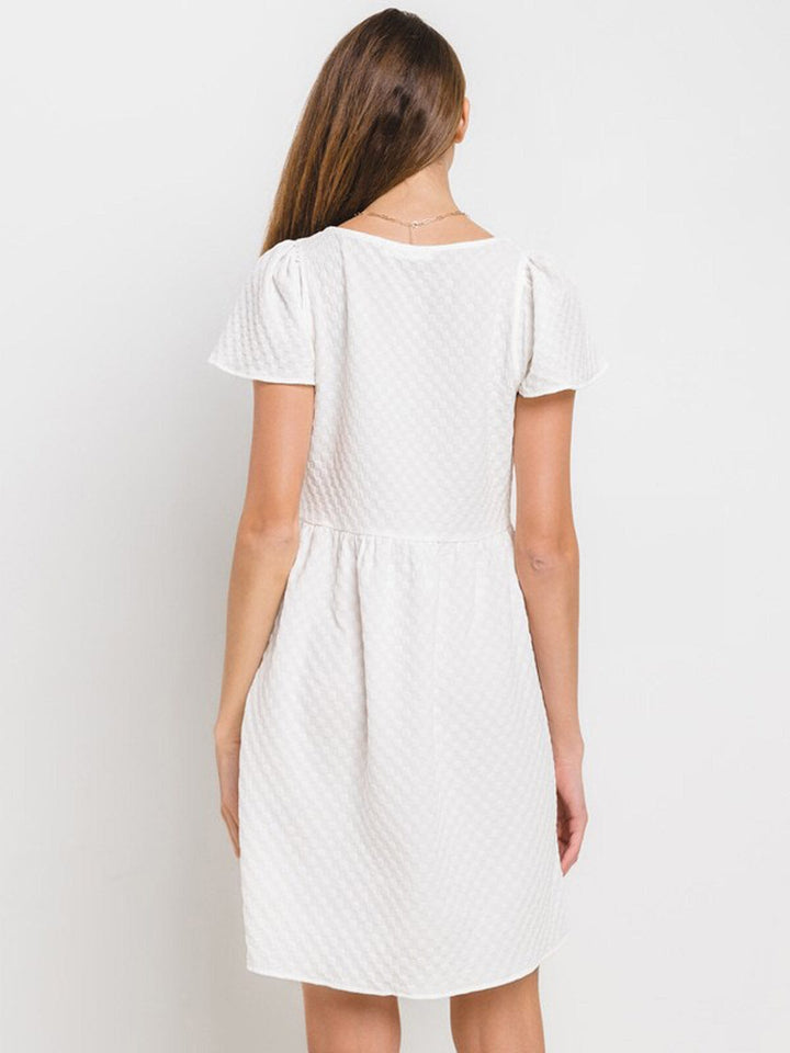 WOMEN'S SHORT SLEEVE SQUARE NECK POCKETS WAFFLE PRINT MINI DRESS