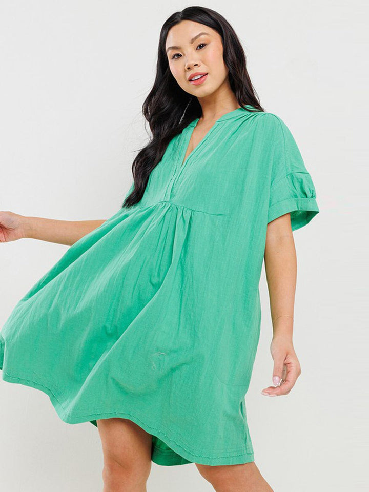 WOMEN'S SHORT SLEEVE V-NECK POCKETS TUNIC MINI DRESS