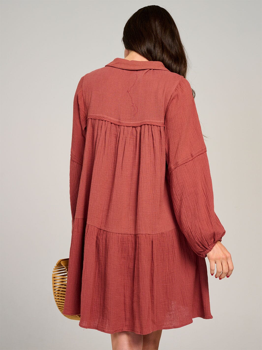 WOMEN'S LONG SLEEVE V-NECK FRONT POCKETS TIERED MIDI DRESS