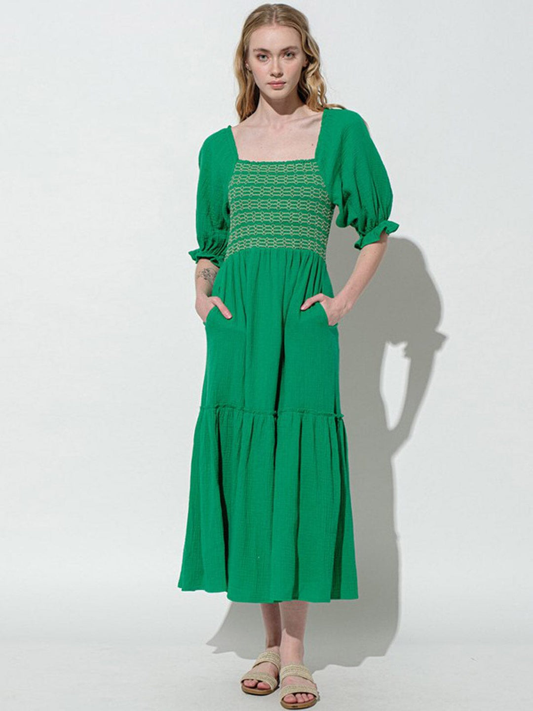 WOMEN'S SHORT PUFF SLEEVE SQUARE NECK SMOCK POCKETS TIERED MAXI DRESS