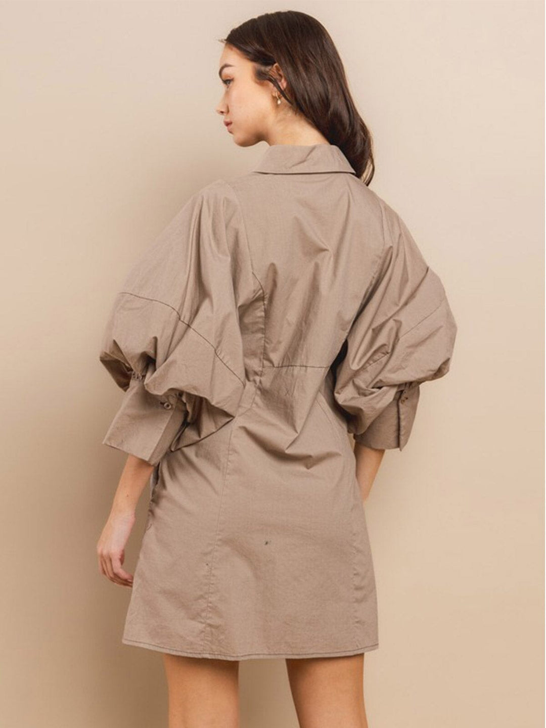 WOMEN'S LONG RUCHED SLEEVE BUTTON UP SELF TIE MINI DRESS