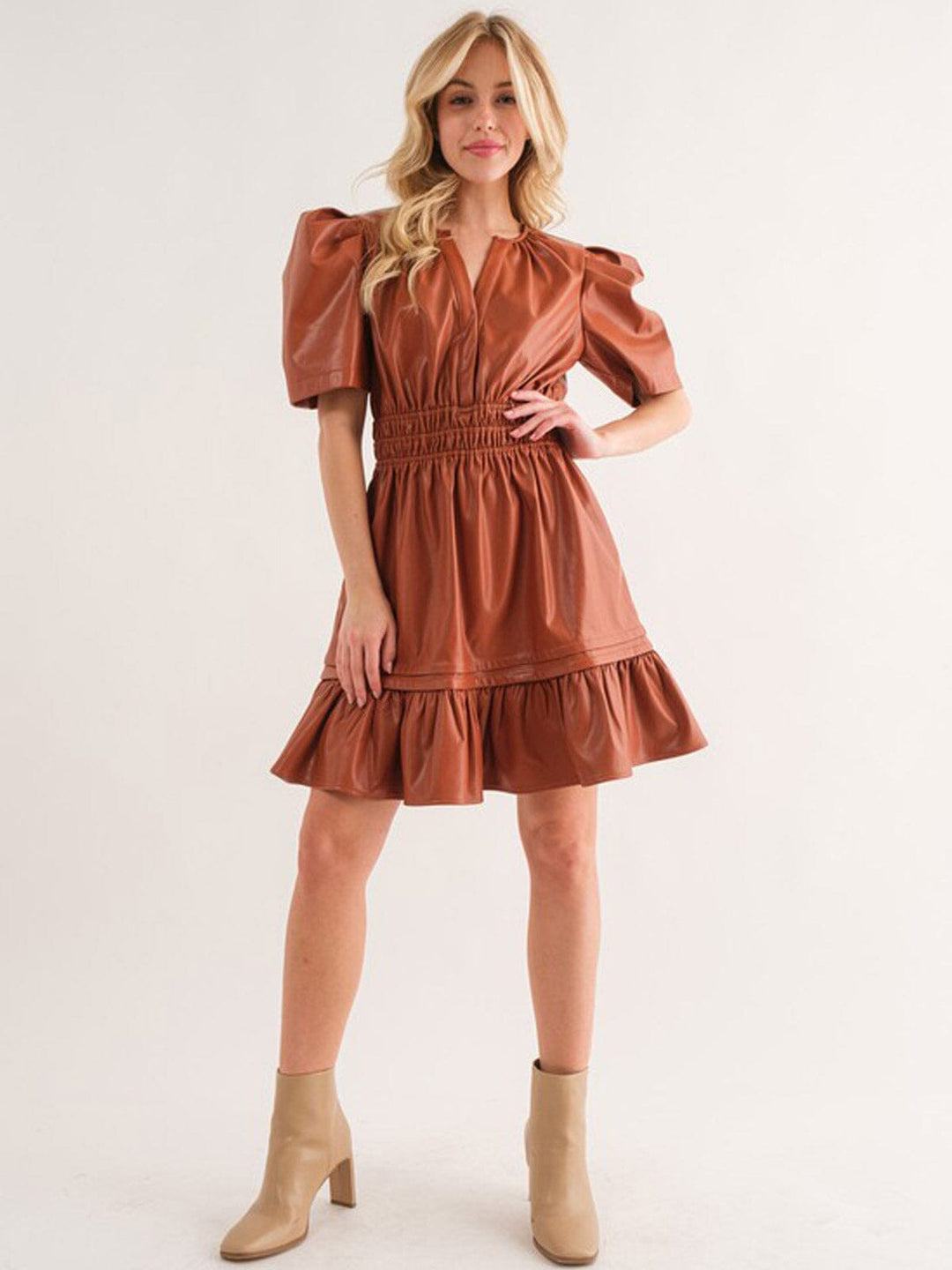 WOMEN'S SHORT SLEEVE V-NECK PU PLEATHER MINI DRESS
