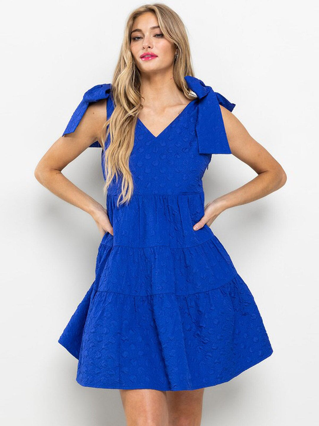 WOMEN'S SLEEVELESS V-NECK POCKETS TIERED MINI DRESS