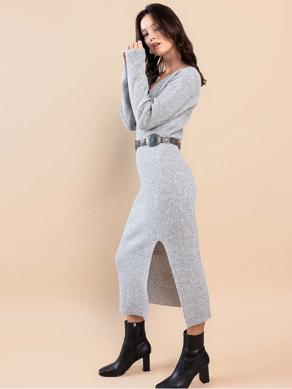 WOMEN'S LONG SLEEVE V-NECK FRONT SLIT RIBBED MIDI DRESS