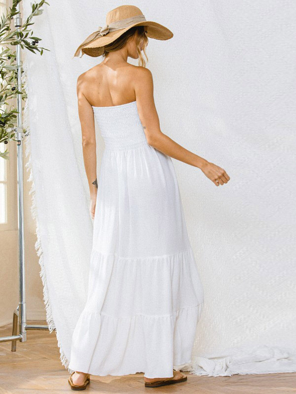 WOMEN'S SLEEVELESS SMOCK TIERED MAXI DRESS