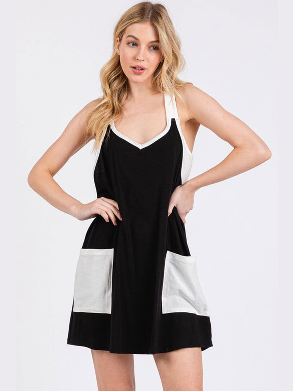 WOMEN'S SLEEVELESS V-NECK FRONT POCKET COLORBLOCK ROMPER MINI DRESS