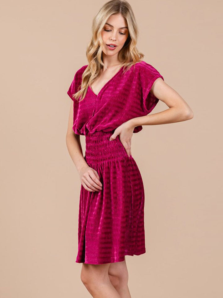 WOMEN'S SHORT SLEEVE V-NECK SMOCK WAIST VELVET MINI DRESS