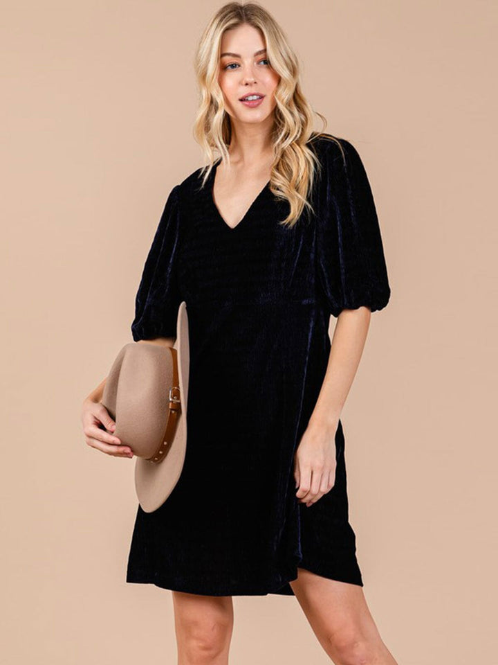WOMEN'S SHORT SLEEVE V-NECK VELVET LOOSE FIT MINI DRESS