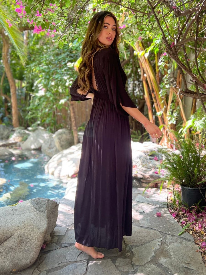 WOMEN'S 3/4 SLEEVE V-NECK TRIM DETAILED OPEN BACK MAXI DRESS