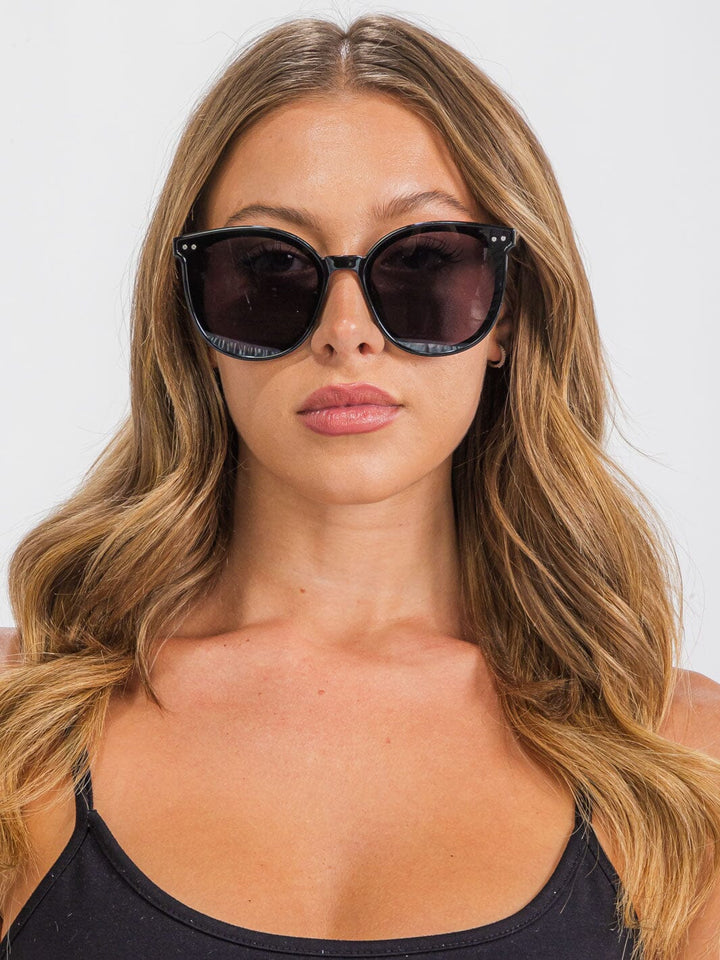 WOMEN'S DAZEY FASHION EYEWEAR ASSORTED COLORS SUNGLASSES