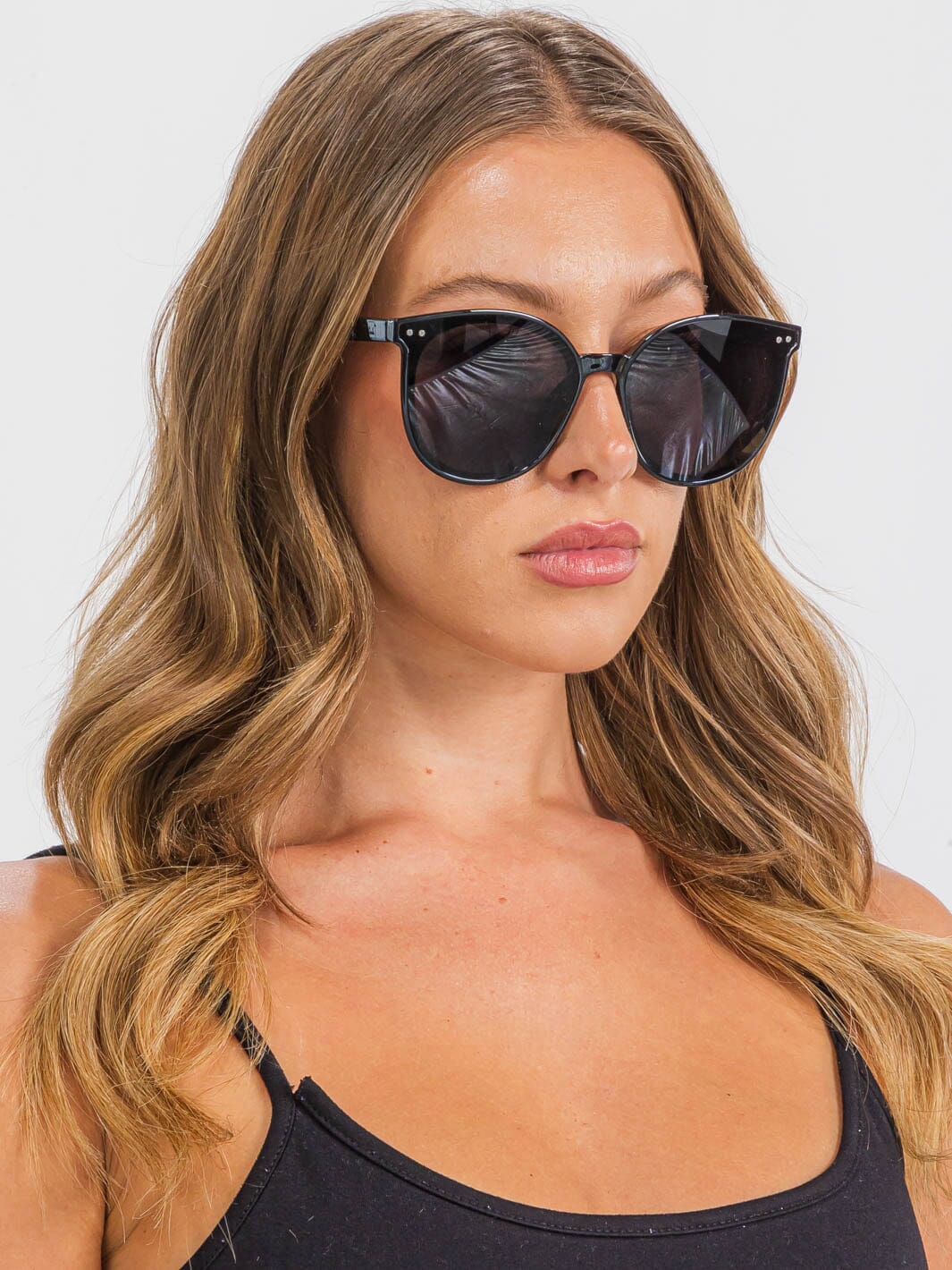WOMEN'S DAZEY FASHION EYEWEAR ASSORTED COLORS SUNGLASSES