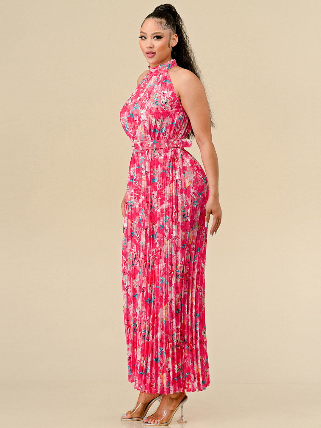 WOMEN'S SLEEVELESS HALTER NECK PLEATED BELTED FLORAL MAXI DRESS
