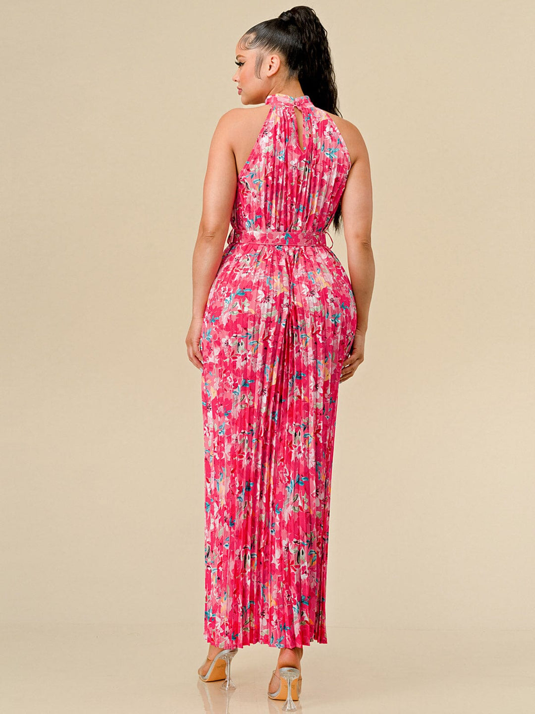 WOMEN'S SLEEVELESS HALTER NECK PLEATED BELTED FLORAL MAXI DRESS