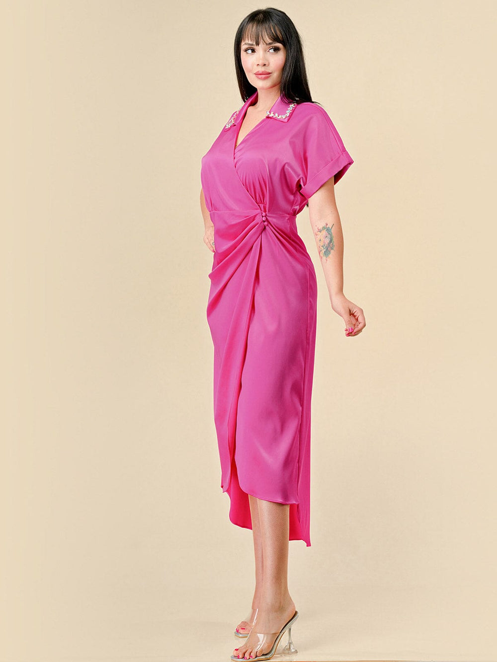 WOMEN'S SHORT SLEEVES STUDS NECK DETAILED HIGH-LOW WRAP MIDI DRESS